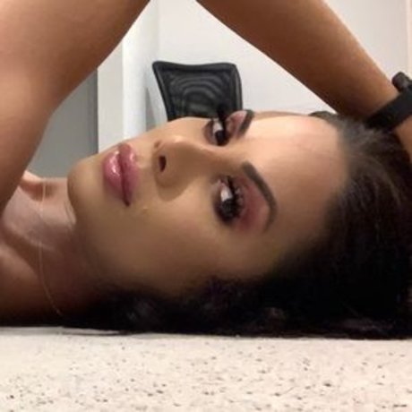 Cinthya Haykchaeli naked star image