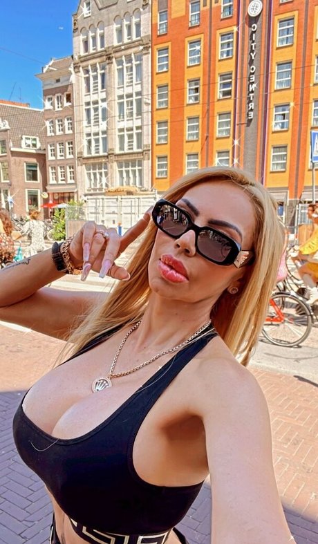 Alexa Mena nice pornstar pic