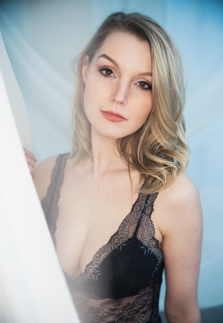 Liechee xxx model images