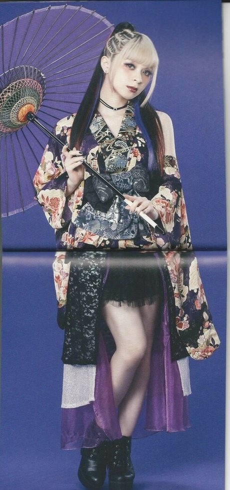 Mai Mizuhashi erotic pornstar photo