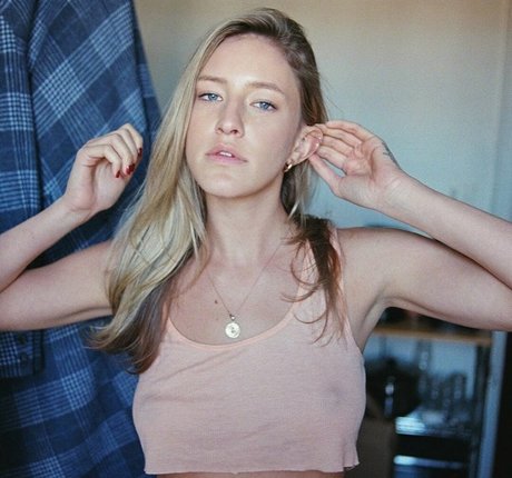 Savannah Savelises pornstar xxx archive