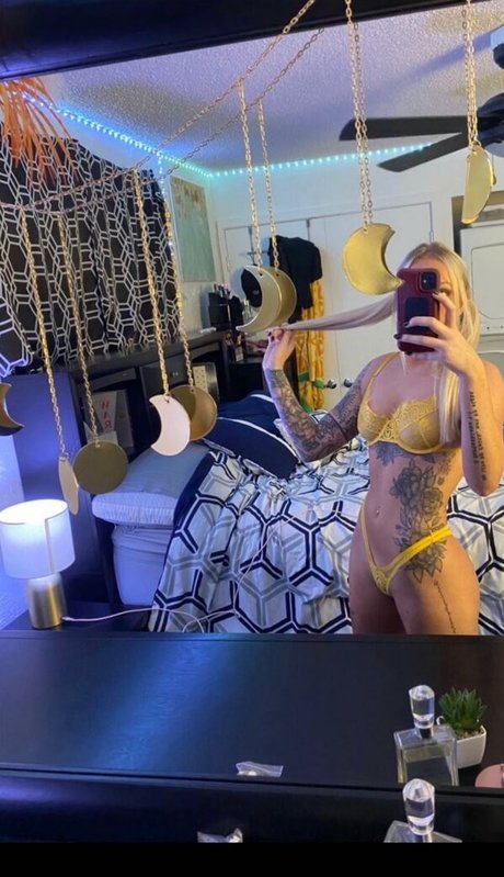 Macnpink pornstar pic