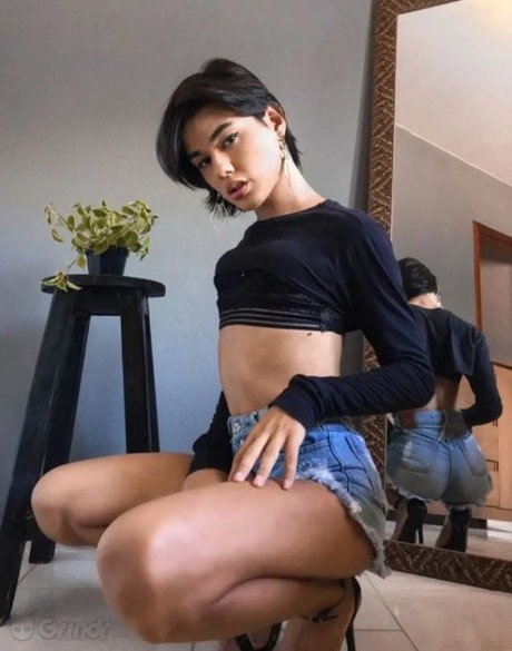 Ysabella Kyle hd pornstar picture