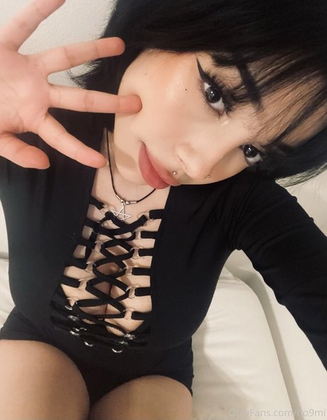 no9mi pornstar top picture