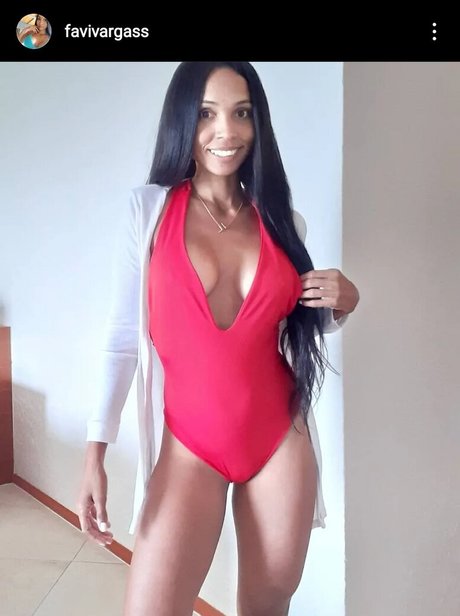 Faviola Vargas naked model images
