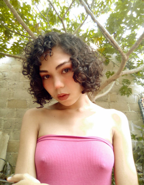 Maiyagami art actress picture