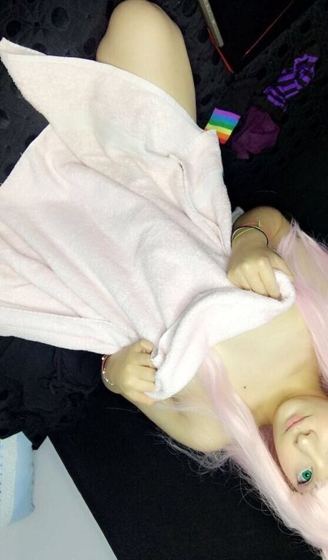 Saaricha pornstar naked picture