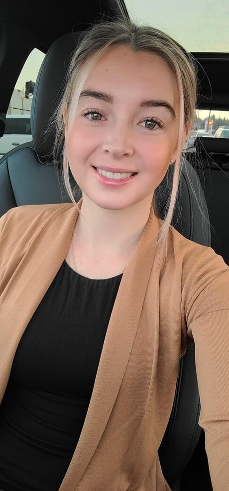 Bones Dont Lie porn model pic