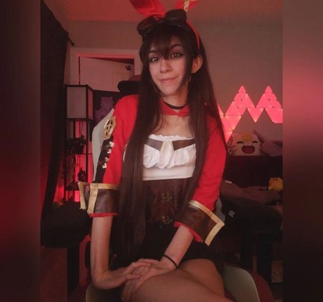 MaryMaybe star pretty pics