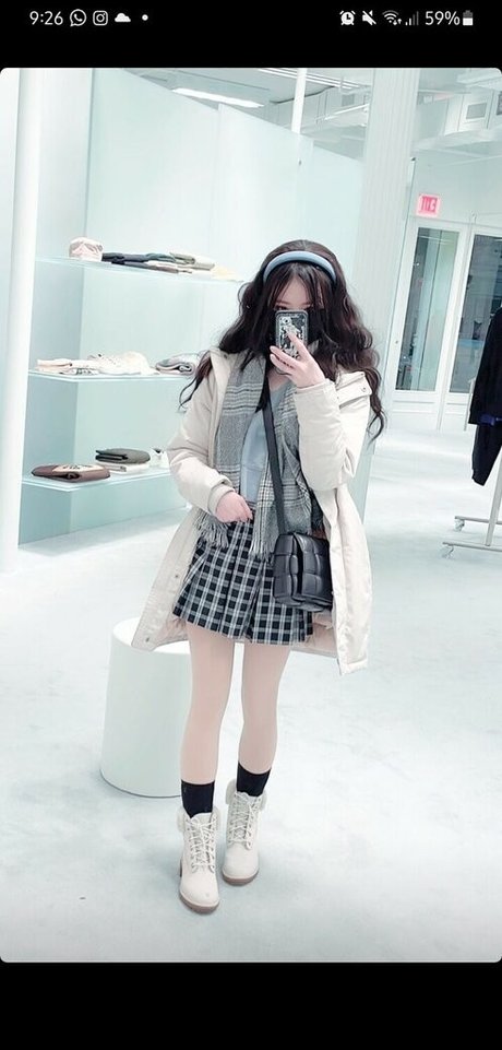 Aru rinh star sexy photo