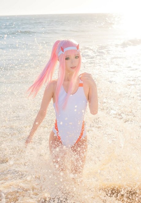 Aru rinh erotic actress photo