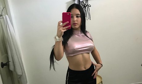 Carolina Tobon model hot photos