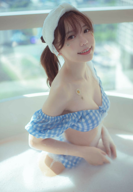 Angie0 0 star pretty galleries