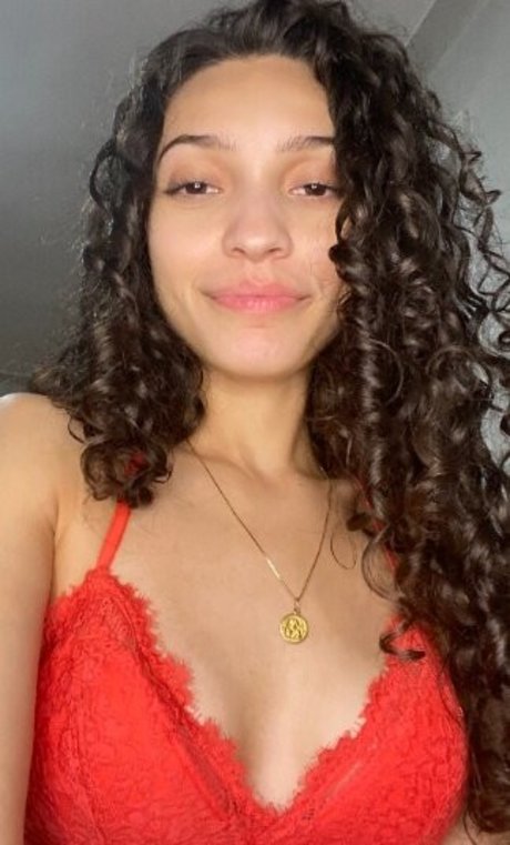 tinylatina31 hot pornstar image