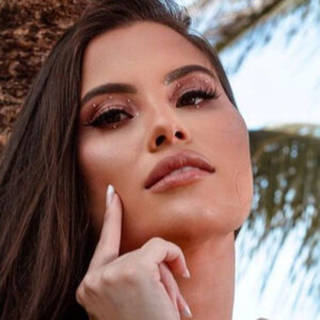 Thais Leao actress archive