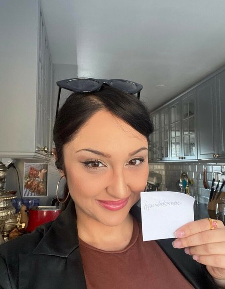 Aquariiandromedae art actress pic