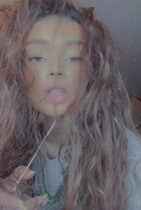 Snowbunnyxxoo pornstar art photo