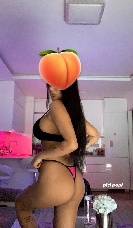 Merci Bujdoso pornographic actress picture