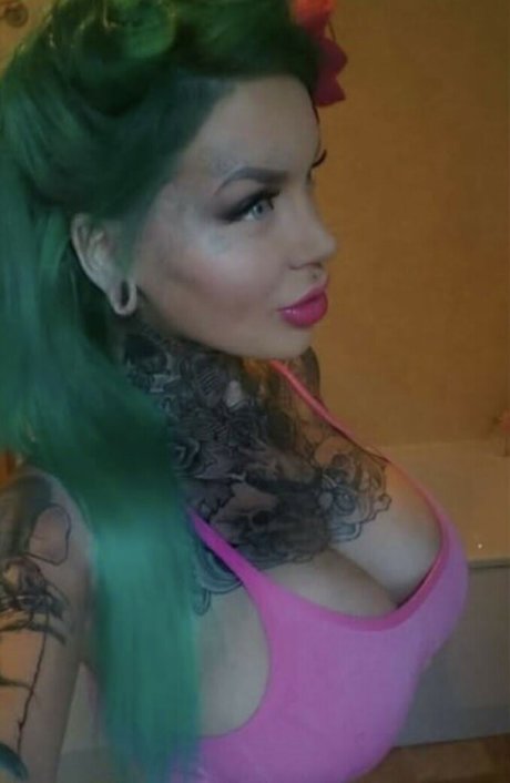 JemmyJ_ sexy actress pics