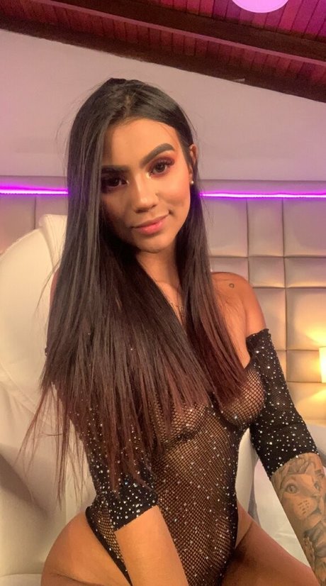 Paloma Salvatore model sex images