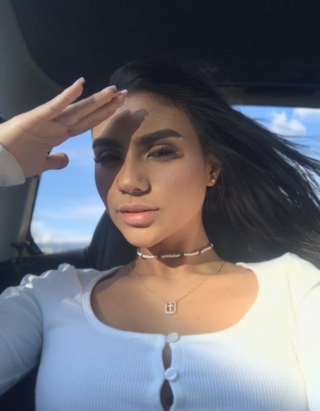 Paloma Salvatore erotic actress image