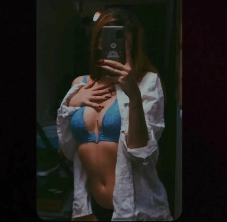 ili ncandreea0 nude model pics