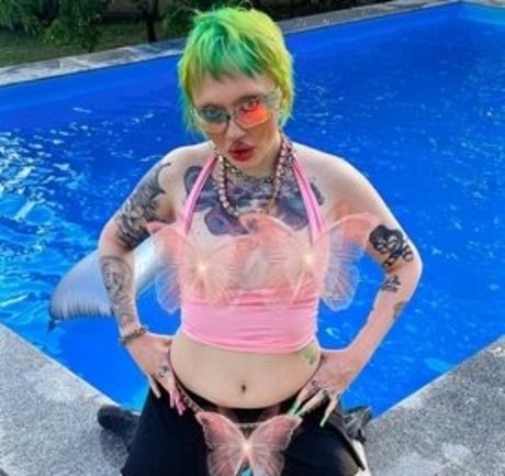 Dasha Druzhe free model photo