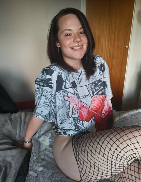 Dinobaby hot actress pic