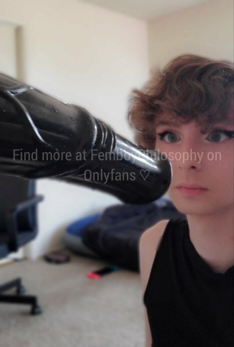 FembyAvery exclusive pornstar archive