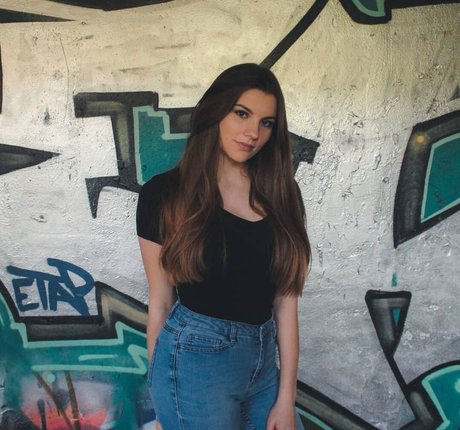 Jasmin Lutke hd pornstar images