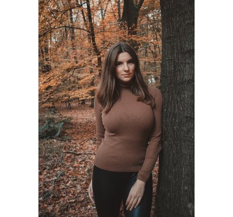 Jasmin Lutke nudes actress pics