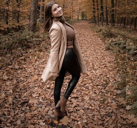 Jasmin Lutke pornstar sexy pic