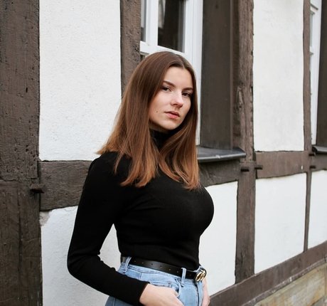 Jasmin Lutke top star img