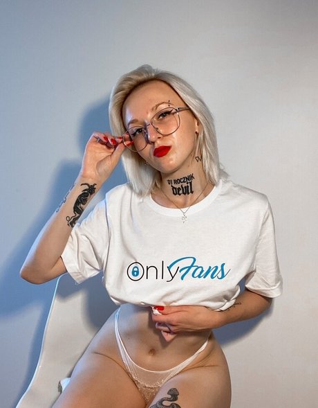 Bella joness model nudes pics