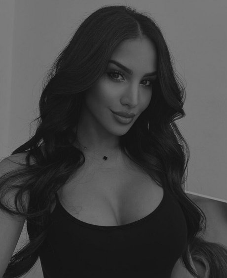 Ecram adult actress picture