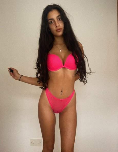 Ariakhan00 free model gallery