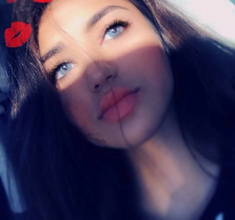 Brie Adeline star pornographic images