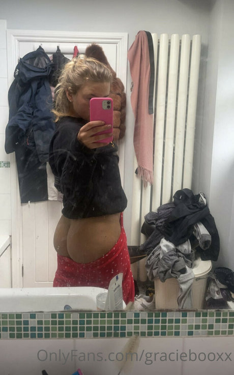 Graciebooxx pornstar hot pic