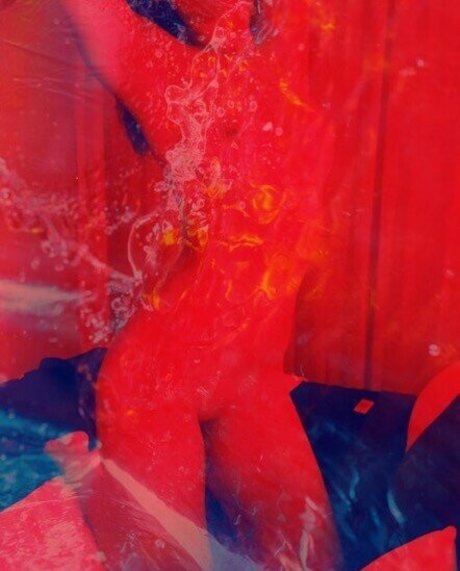 Larawiish xxx model photos