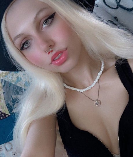 babydoll1912 free pornstar photo