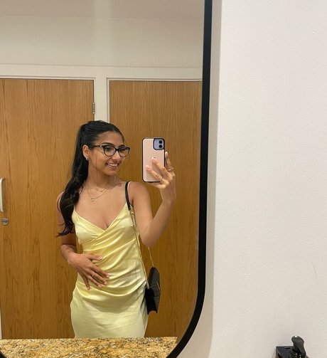 Coronation Street star nude pic