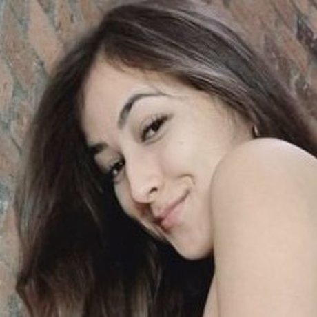 Kamiila BSF model top galleries