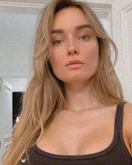 Elena Berri high quality actress pictures