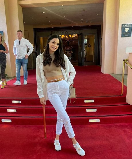 Sandra Dziwiszek perfect model pic