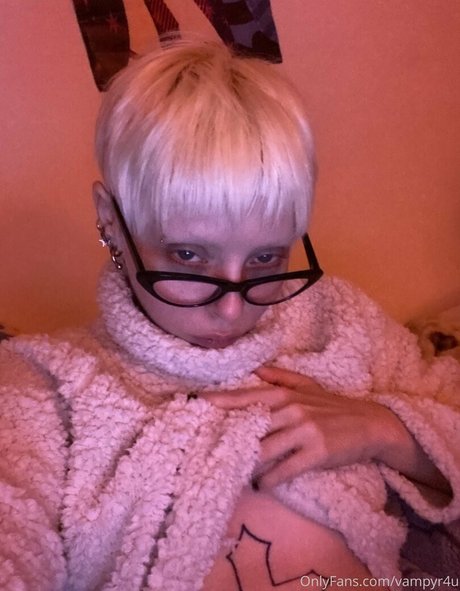 vampyr4u best actress image