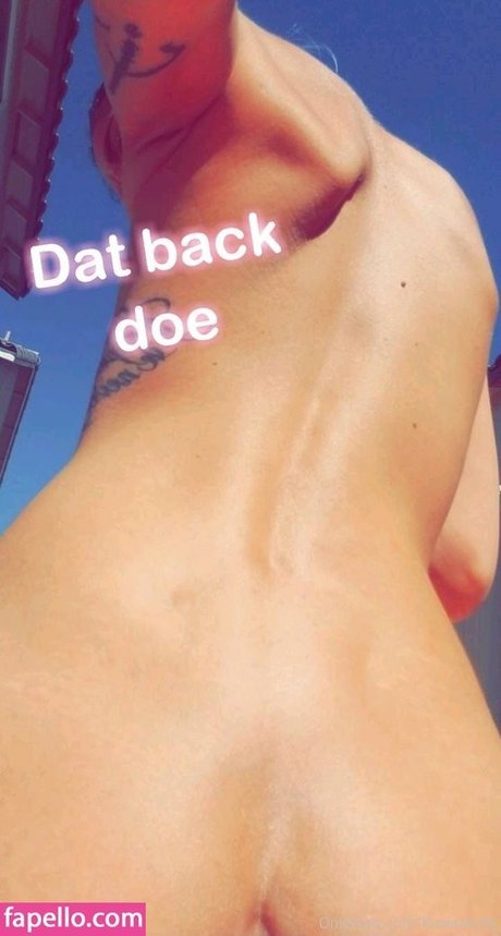 Kawaiikelly model nude pic