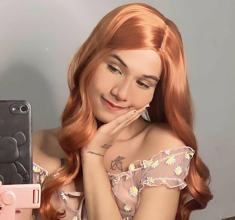 Manufrogs model beautiful pictures