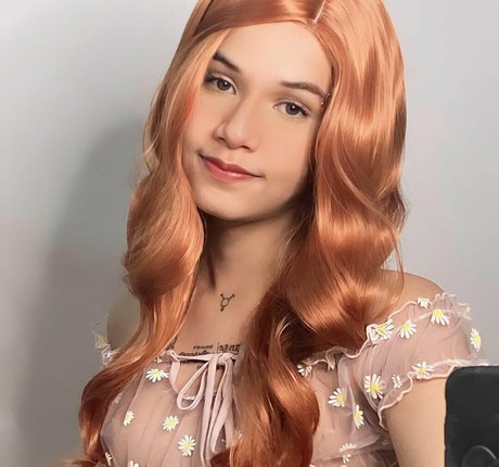 Manufrogs perfect actress pictures