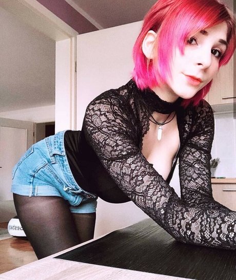 Julez Notyourwaifu 6 free model pictures