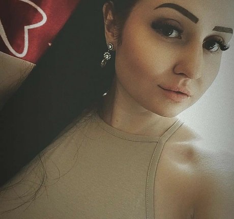 emmanasstrom hot star pics